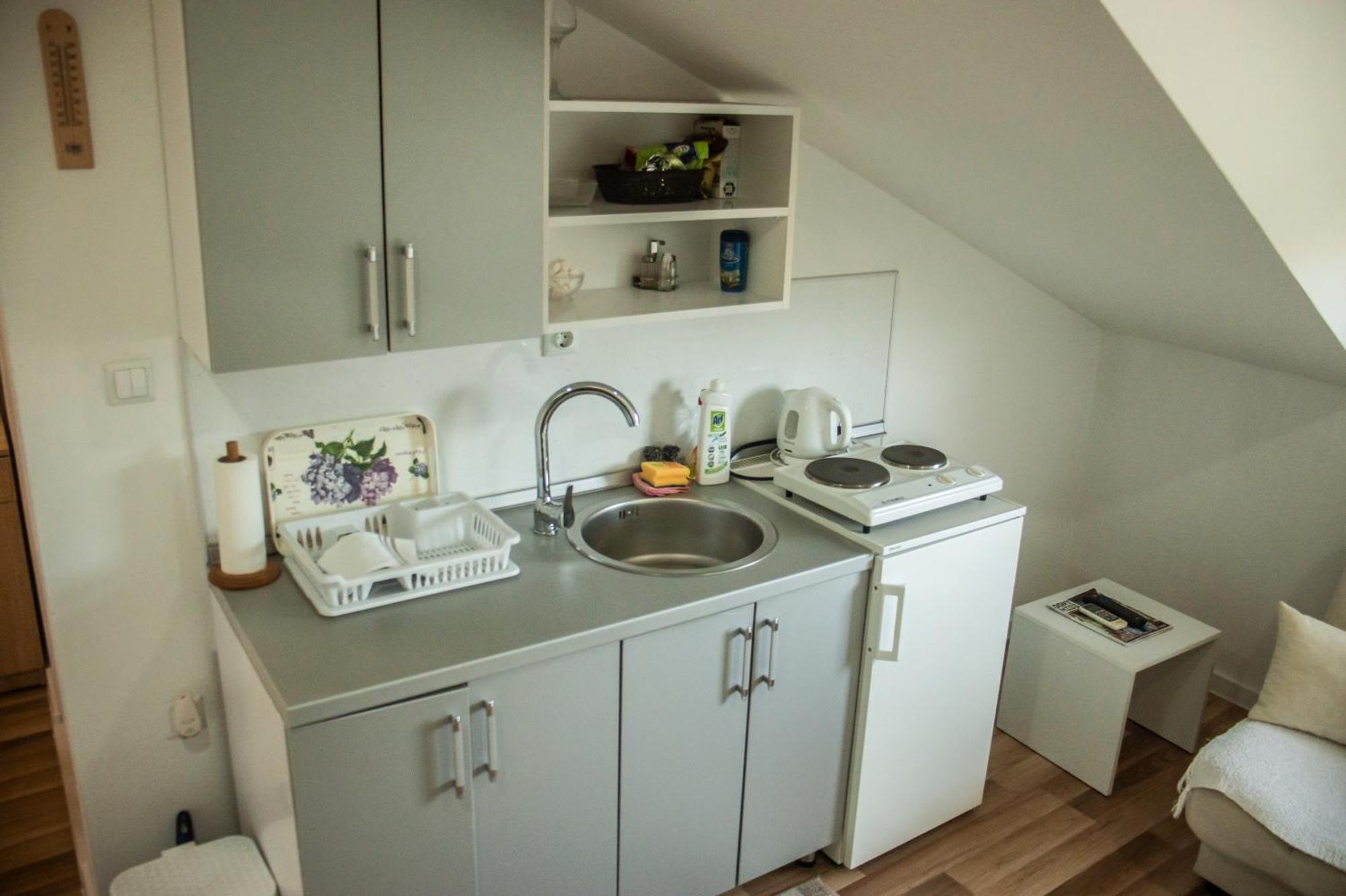 Apartments Basic Visoko Eksteriør billede